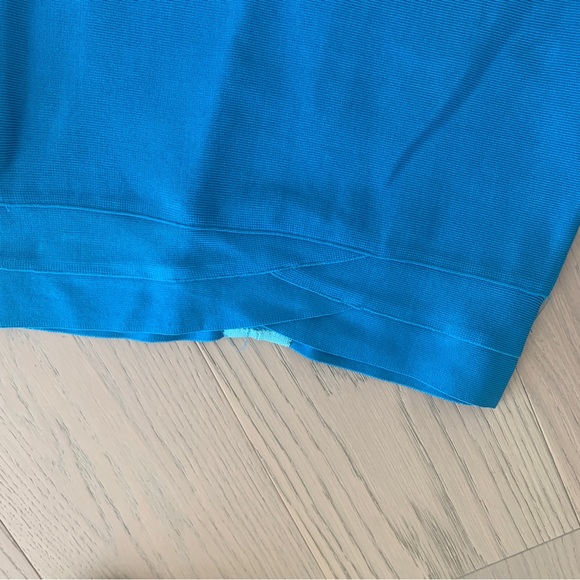 Stunning bodycon dress! Very stretchy - Picture 4 of 7